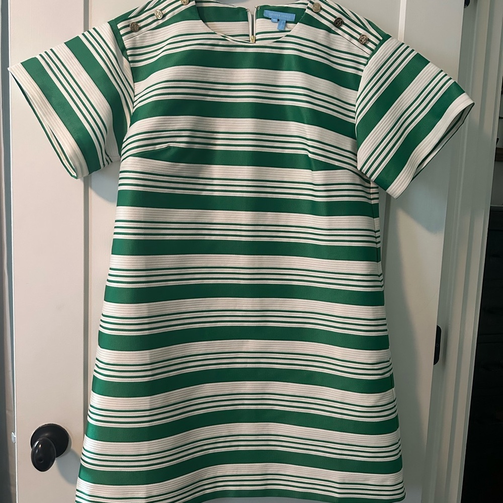 Draper James Green and White Sheath Dress with Raglan Sleeves